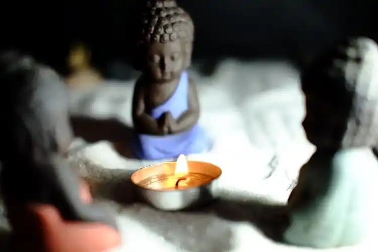 一盏青灯伴古佛