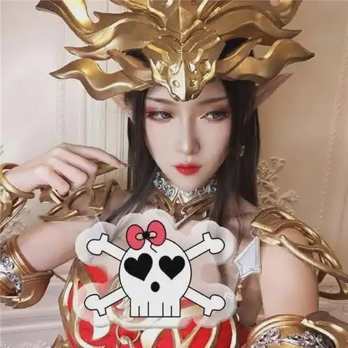 腐团儿仅靠腿吸粉解开衣扣的她更惹眼网友美到犯规