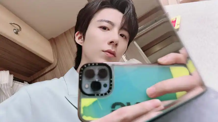 刘宇宁(明星静态壁纸) - 静态壁纸下载 - 元气壁纸