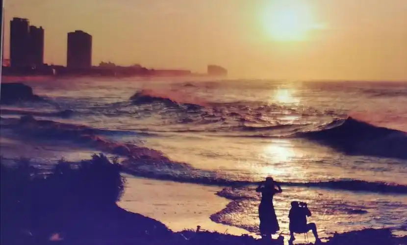 天高云淡,威海浮山,海边风景