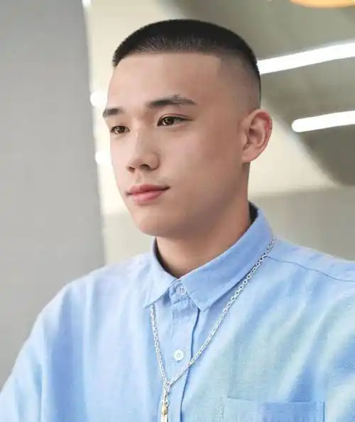 建议30岁男生剪这三款发型,摆脱稚气,轻熟又帅气!_头发_飞机_显得