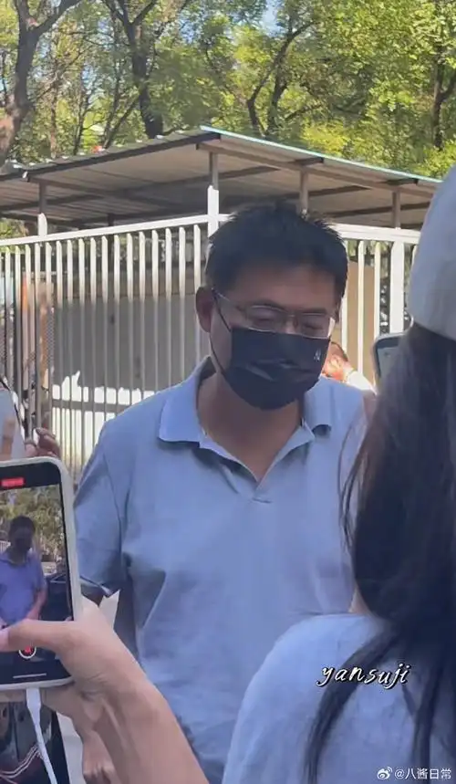 时代峰峻老板李飞暴瘦    #李飞怎么瘦成这样了