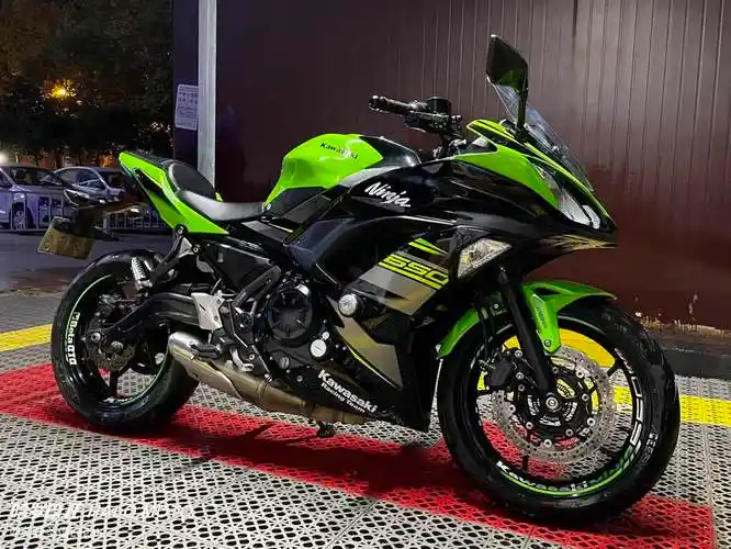 二手摩托车川崎 ninja 650