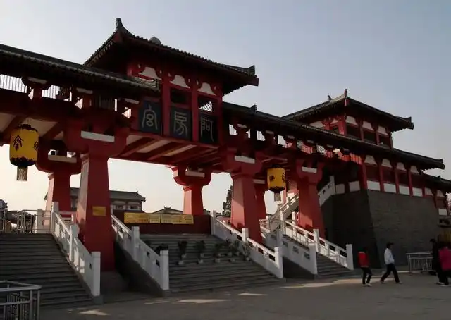 曾经耗资2亿的天下第一宫阿房宫景区2013年就被拆除付诸东流