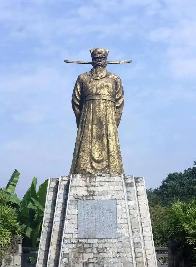 包公死后21口棺从7个城门出殡,埋2个墓地?当年到底有何隐情?