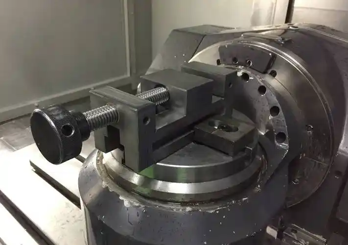 工装夹具3数控机床夹具的合理选择及应用