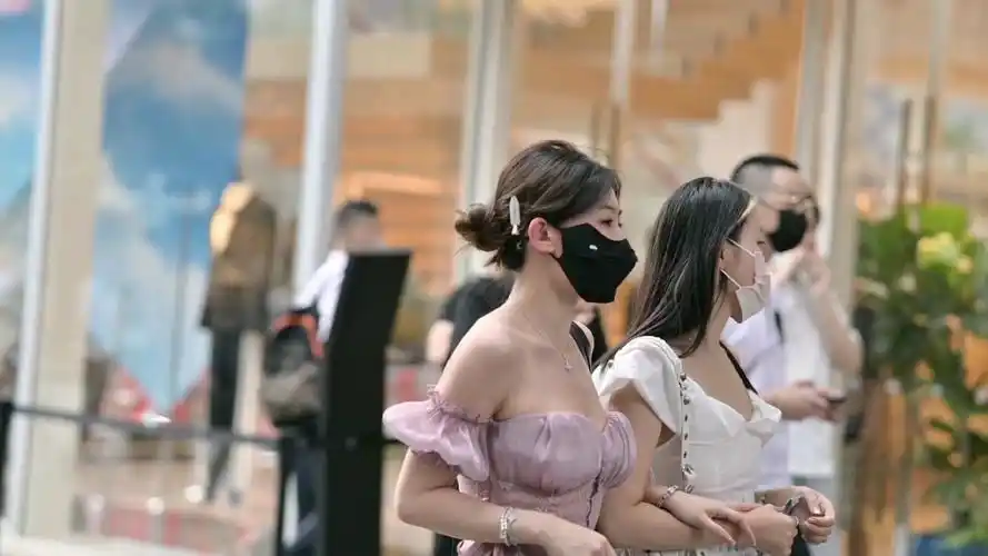 成都远洋太古里街拍,捕捉身边的美.