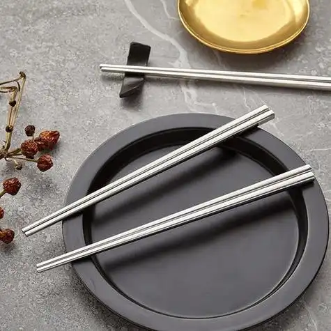 木筷子和不锈钢筷子到底哪个更好?为了家人的健康,不妨搞懂再买