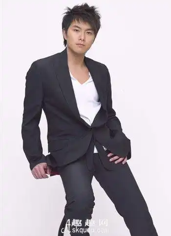 萧正楠的女友和他主演的电视剧