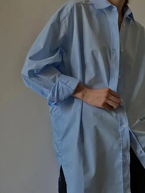 初秋需要拥有的一件oversize衬衫