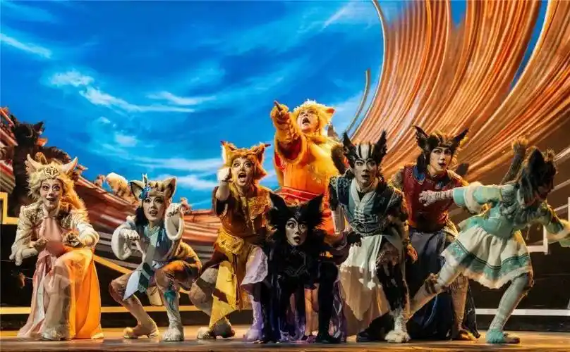 媒体视点丨《猫神在故宫》首演:让厚重的深沉的历史变得有生命,有温度