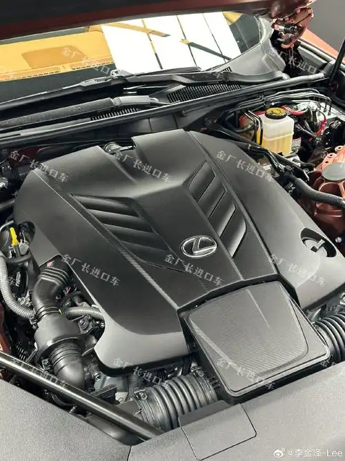 玫瑰金硬顶雷克萨斯lc500