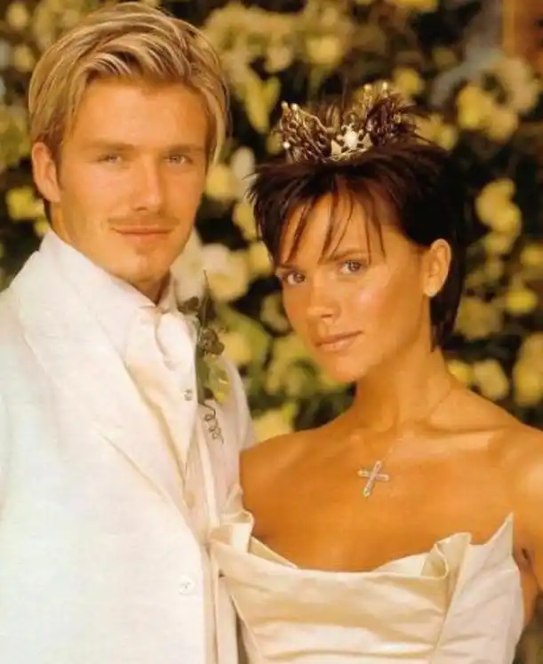 贝嫂的养颜秘诀:25年菜谱都吃一样菜,生育4个孩子依旧迷人