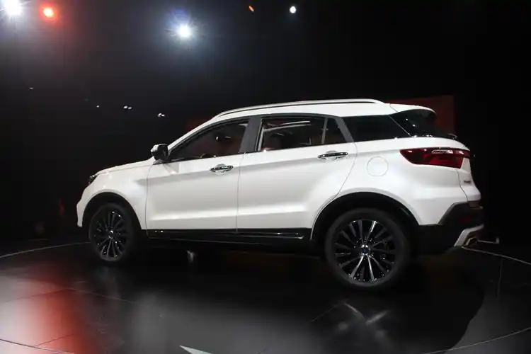 首款紧凑suv抢先实拍江铃福特领界