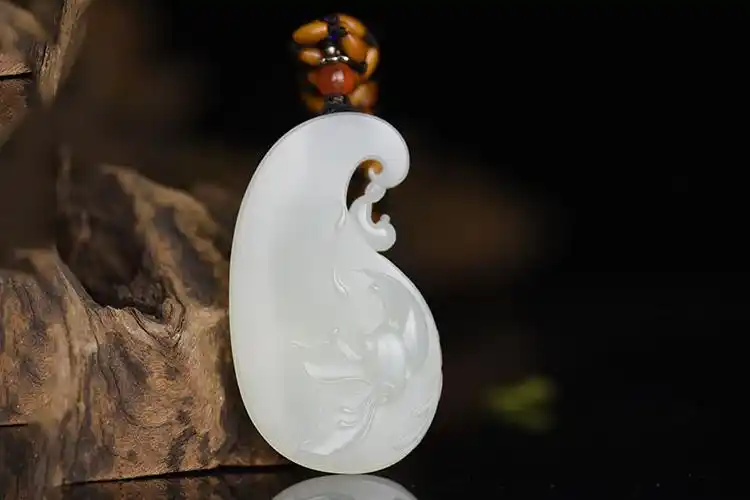 荷花玉雕作品鉴赏