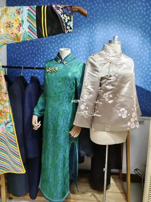 而"寿衣"就是能够被灵魂穿的衣服,一般的人类的衣服是没有办法被灵魂