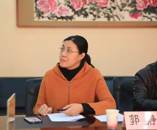 通辽市教育高娃局长莅临通辽市第一中学指导高考备考工作