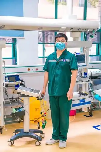 「为什么是哥哥不是姐姐?」男护士在医院是怎样的神奇存在