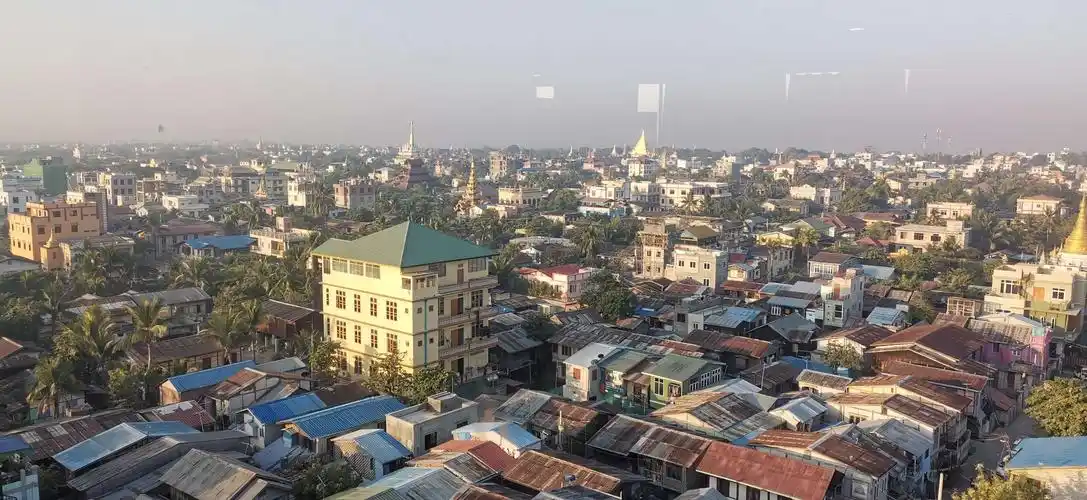 写美篇         曼德勒(mandalay),是缅甸第二大城市,位于缅甸中南部