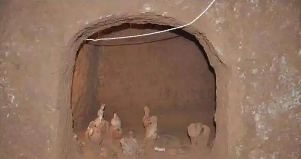 唐朝一代才女上官婉儿的尸骨变成牛骨头,是被诅咒还是另有深意?