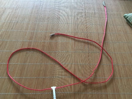 大神能帮我p张图吗?就是数据线从中间剪短的照片,万分感谢