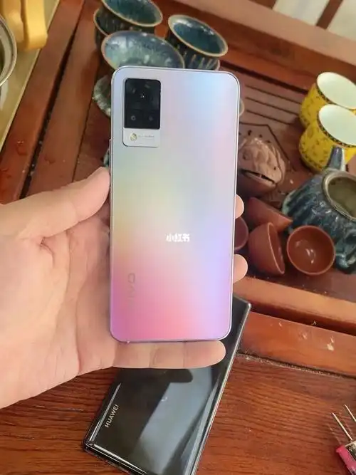 vivos9  8 128  5g 双卡 061xxx 99新