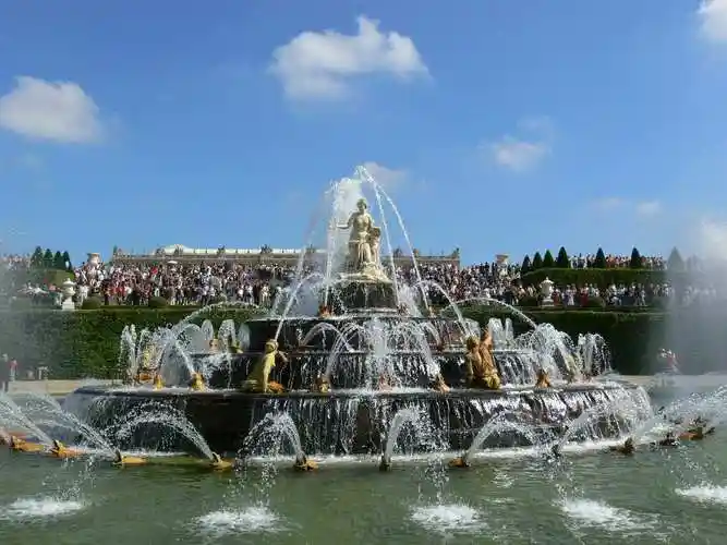 天鹅堡 古堡酒店9晚11日游(汉莎航空a380/全程wifi/卢浮宫/凡尔赛宫)