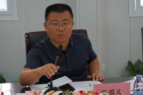 中施企协总工委办公室主任张国义主持签约仪式并介绍