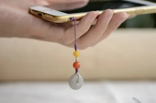 天然和田玉平安扣手机链挂件16mm左右原创diy女款搭配蜜蜡南红