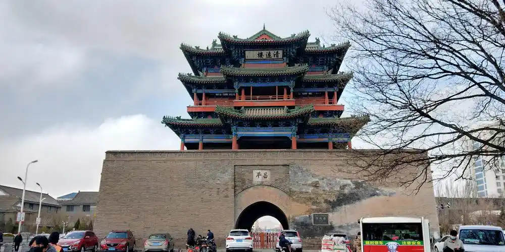 思窝花脸:河北宣化古城,京西第一府