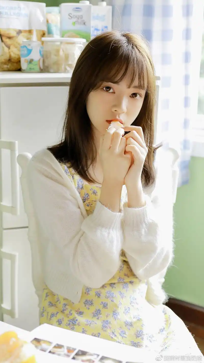 高清超好看的唯美治愈系清纯美女图片