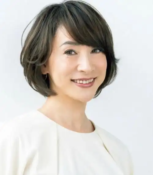 女人到了50岁发型决定气质,3款"大妈发型"要记得避开,太显老