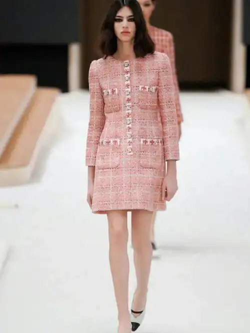 香奈儿2022春夏高级定制系列毛呢雪纺仙女裙