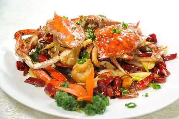 水里的美味香辣炒蟹的做法