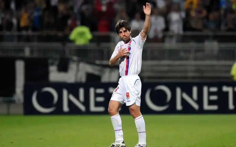 任意球当点球踢的定位球大师 儒尼尼奥48岁生日快乐