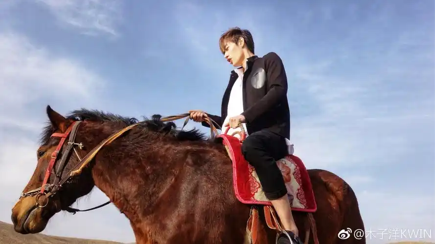 木子洋ilived让我们红尘作伴一起仗剑走天涯