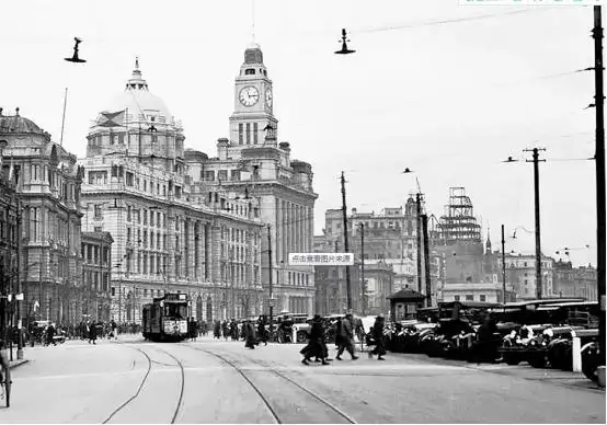 上海在中国的近代史中占据着一个很特殊的位置.