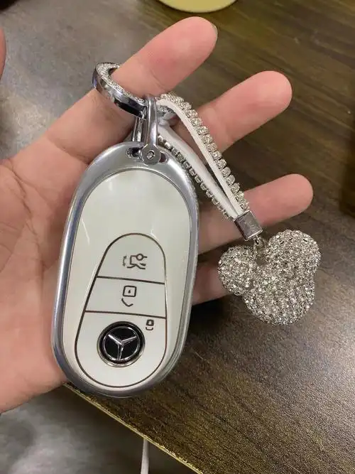 奔驰新cs级铝合金钥匙套来啦