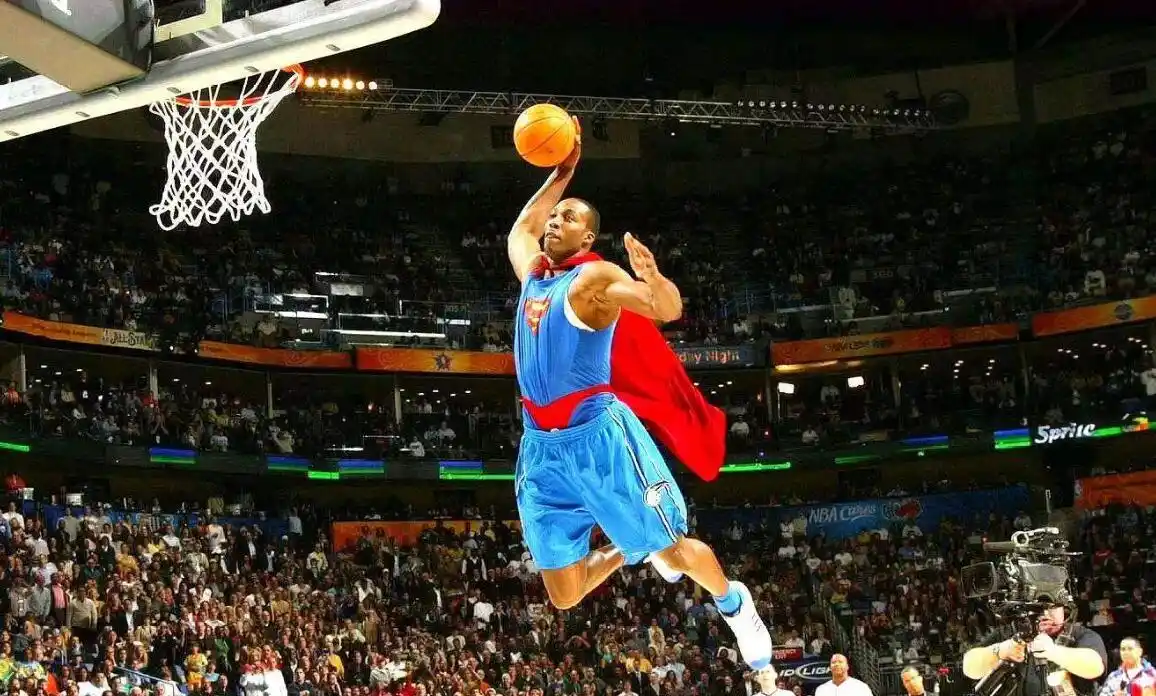 拉文上演360罚球线暴扣,拒绝参加扣篮大赛,真是强到没对手了?