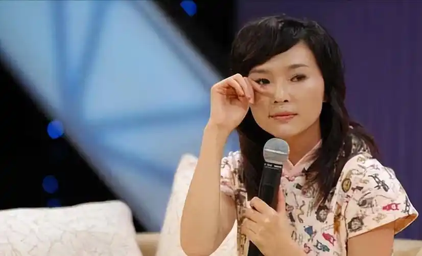 2008年那个播报汶川地震时流泪的女主播宁远如今怎么样了