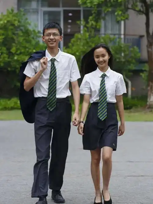 国际学校的校服也太太太好看了吧