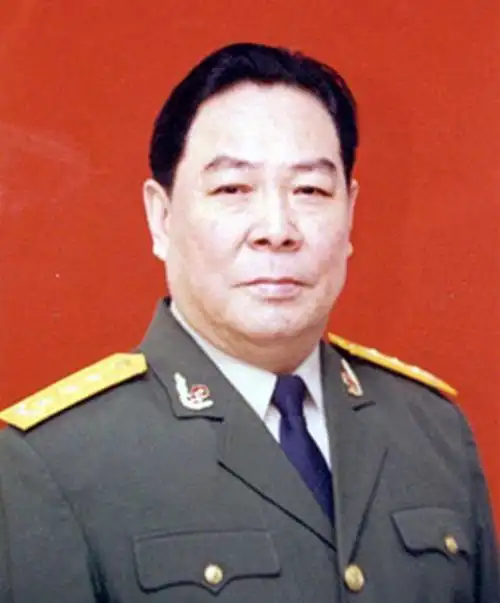 他曾任武警司令,武警部队首位上将,现今已走过90载岁月