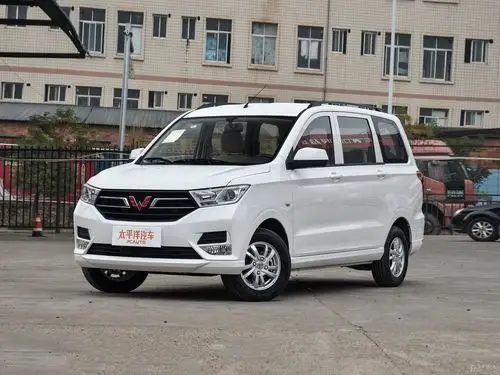 近期到店订购五菱宏光s全系车型最高可享现金优惠0