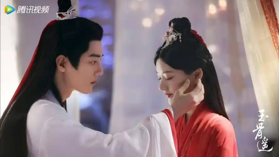 杨紫长相思热度夺冠打趴肖战玉骨遥成暑假最强古装陆剧