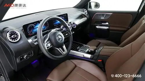 2020款奔驰glb200,棕色内饰,座椅,中控方向盘,仪表台图片2108024 - 澳