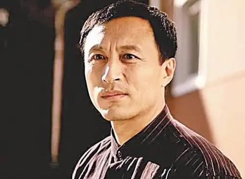 福克斯最佳男演员,老戏骨王洛勇,他的诸葛亮丝毫不输经典!