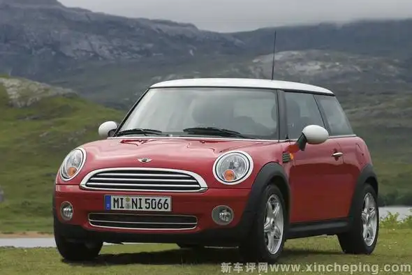 宝马mini汽车型号及每款的价格?