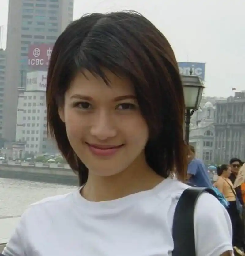 "美女主持"沈星:为"上位"插足冯小刚婚姻,背叛陈红前夫