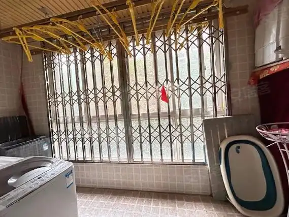 西安未央三桥华宇凤凰城三桥地铁口 万象城 华宇凤凰城 2室2厅 精装