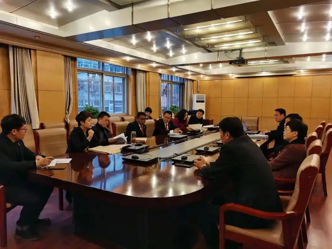 西藏阿里地区改则县法院次仁拉巴参加双桥法院民事专业法官会议